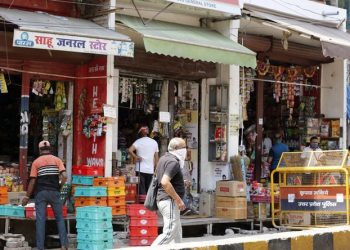 India Longgarkan Kebijakan Lockdown untuk Gerakkan Ekonomi