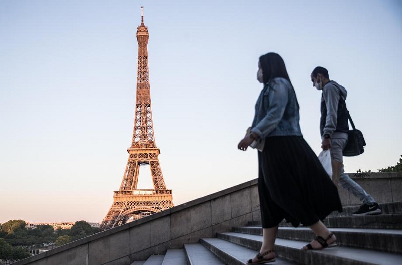 25 Juni, Menara Eiffel Kembali Dibuka untuk Umum
