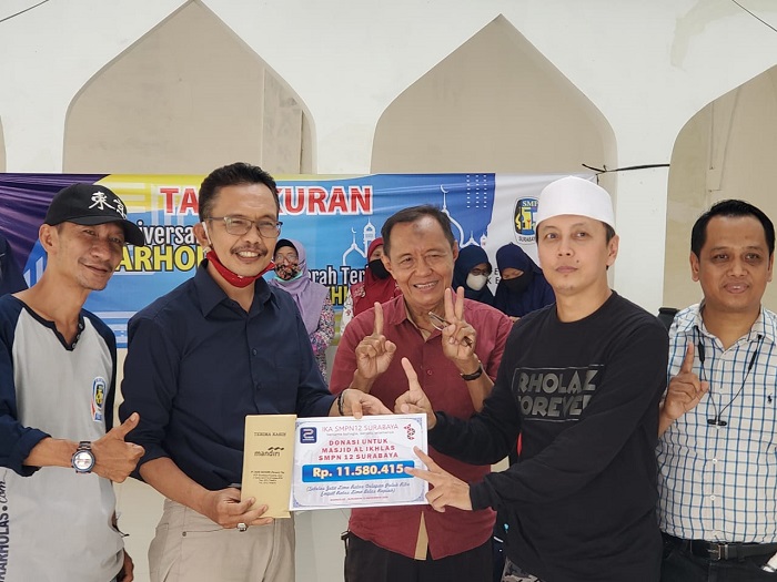 Donasi untuk Masjid Al-Ikhlas SMPN 12 Surabaya