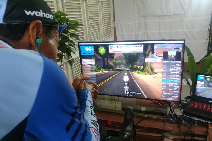 Tarwi Sukes Tuntaskan Bersepeda Virtual Selama 6 Jam