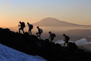 5 Tips Mendaki Gunung Bagi Pemula