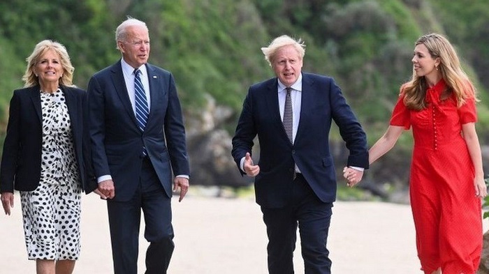 Pasasngan Presiden AS dan PM Inggris