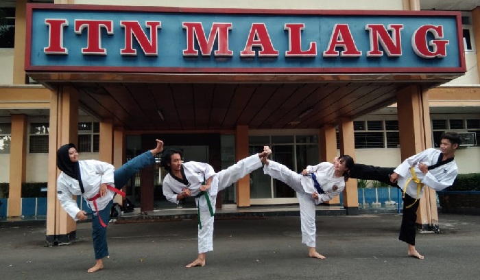 Ikuti Kejuaraan Bandung Internasional E-Poomsae Tournament 2021, Atlet Taekwondo ITN Malang Boyong 6 Medali