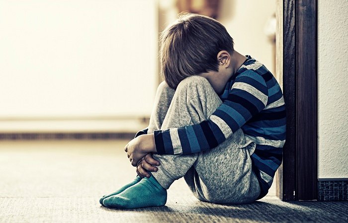 049-Anak menjunjukkan gejala depresi Bisakah Anak-Anak Mengalami Depresi?