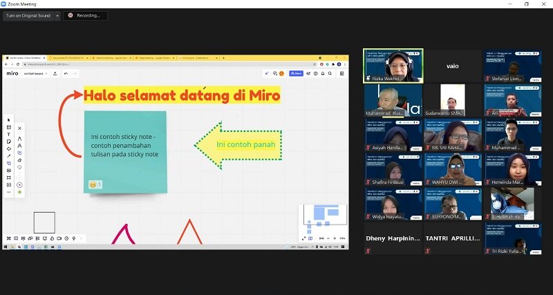 Pemaparan materi platform Miro