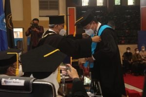 803-Pengukuhan 2 Prof UB Tambah Jumlah Profesor, UB Kukuhkan Dua Profesor Dari FIA dan FILKOM