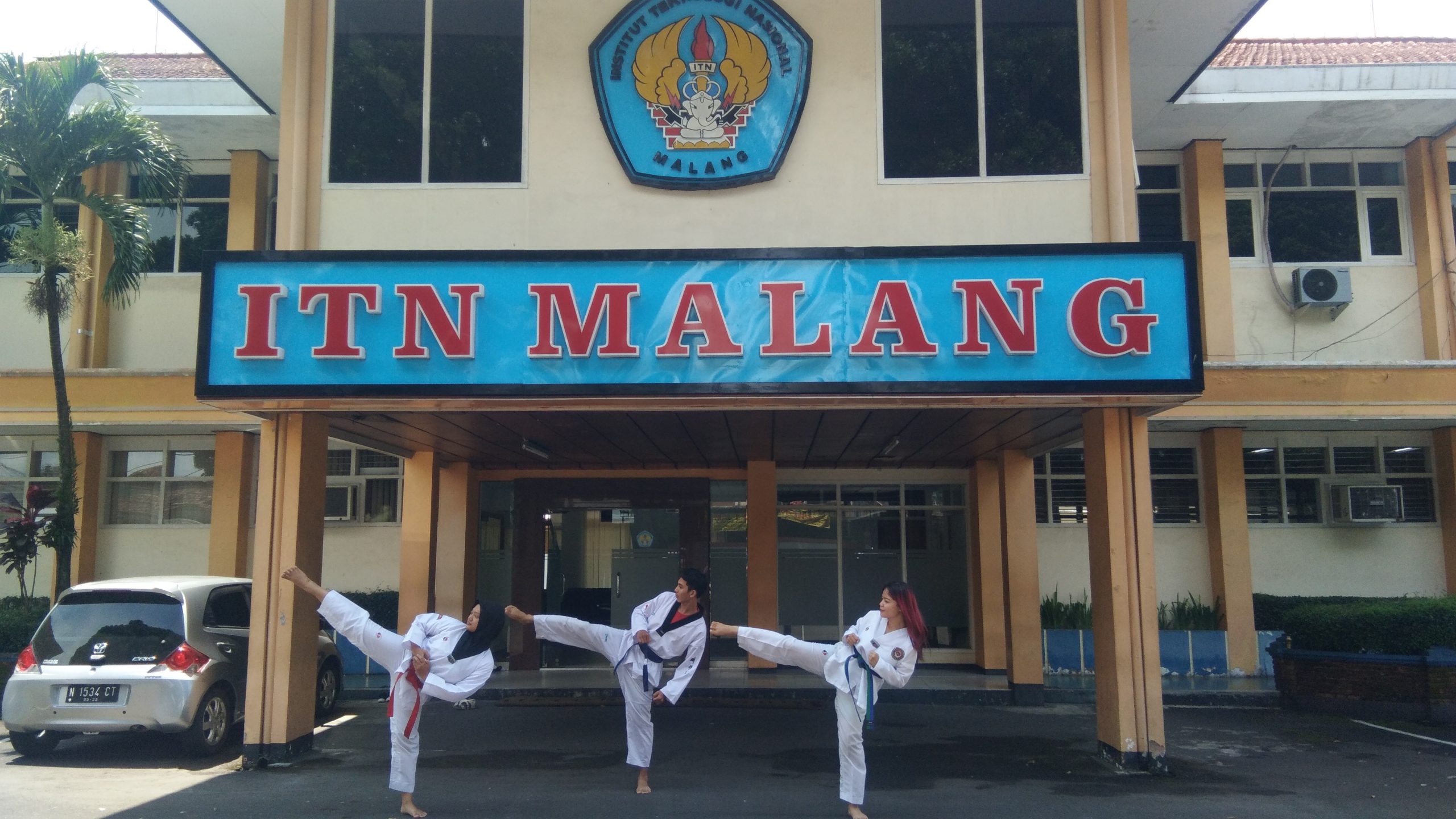(Atlet Taekwondo ITN Malang meraih 4 emas dan 3 perak di ajang Kejurnas Papua. credit: ANC)