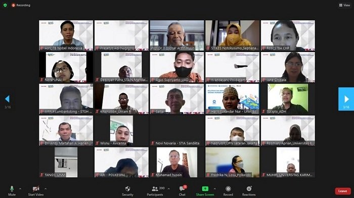 Webinar dengan peserta rektor dan wakil rektor terbanyak