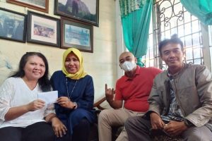 Rolas 88 Serahkan Uang Duka untuk Keluarga Almarhum Djalu Soejono