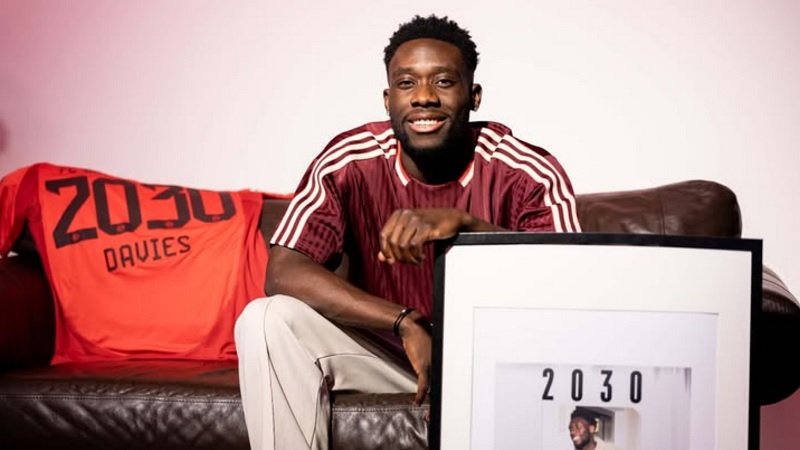 Bayern Munich Ungkap Alasan Perpanjang Kontrak Alphonso Davies