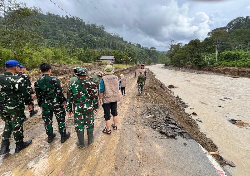 1012-Meninjau daerah terisolir akibat bencana Perkuat Bantuan di Aceh, Satgas Kemanusiaan ITS Jangkau Daerah Terisolir