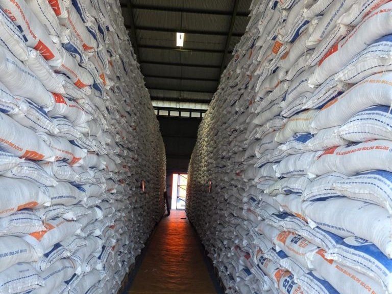 1025-Beras Bulog Stok Cadangan Beras Bulog Capai Rekor 3,25 Juta Ton di Awal 2026