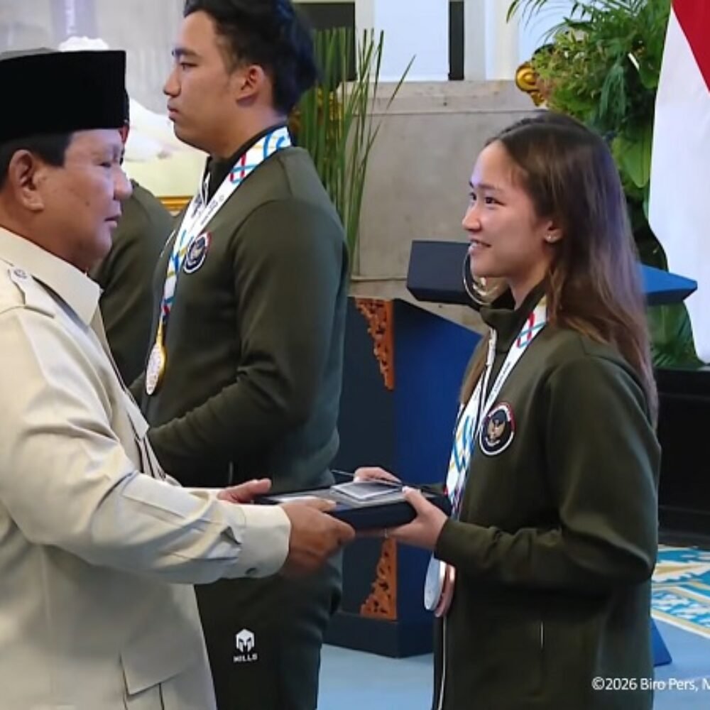 Presiden Prabowo Serahkan Bonus Rp465 Miliar untuk Atlet SEA Games 2025
