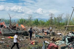 1093-Desa di Myanmar hancru akibat bom tambang Desa di Myanmar Hancur Akibat Ledakan Bahan Peledak Tambang, 55 Tewas