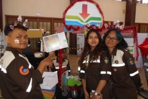 255-Mahasiswa ITS membawakan inovasi SUBTRACK Mahasiswa ITS Petakan Penurunan Tanah Guna Mengatasi Banjir