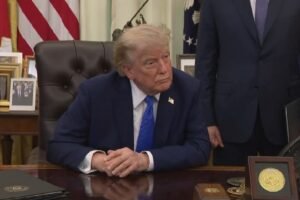 1150-Presiden Donald Trump Presiden Donald Trump Teken Dua Perintah Eksekutif Batasi Kewarganegaraan Berdasarkan Kelahiran dan Larang Birth Tourism