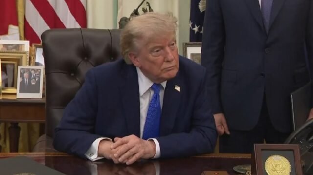Presiden Donald Trump Teken Dua Perintah Eksekutif Batasi Kewarganegaraan Berdasarkan Kelahiran dan Larang Birth Tourism