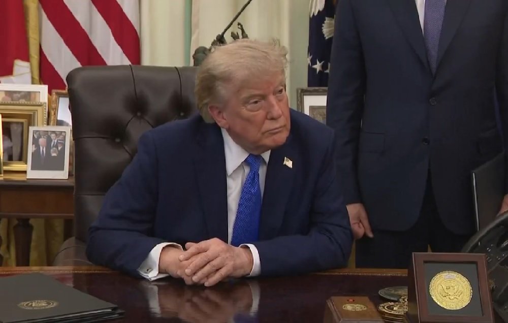 Presiden Donald Trump Teken Dua Perintah Eksekutif Batasi Kewarganegaraan Berdasarkan Kelahiran dan Larang Birth Tourism