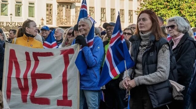 Warga Islandia Pilih Tetap di Luar Uni Eropa, 52,8 Persen Suara Tolak Negosiasi