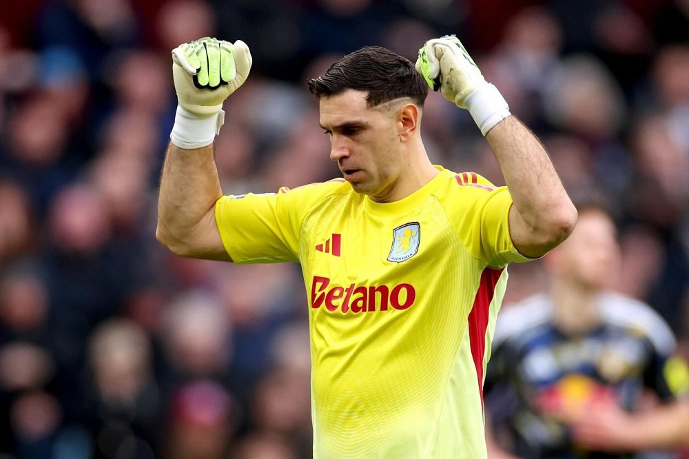 901-Emiliano Martinez Harga Kemahalan, Juventus Tak Lagi Minat Boyong Emiliano Martinez