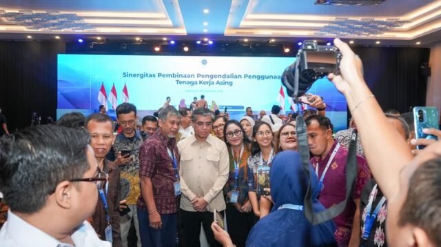 Menaker Yassierli Sebut Data TKA Bisa Jadi Acuan Penyiapan Tenaga Kerja Indonesia