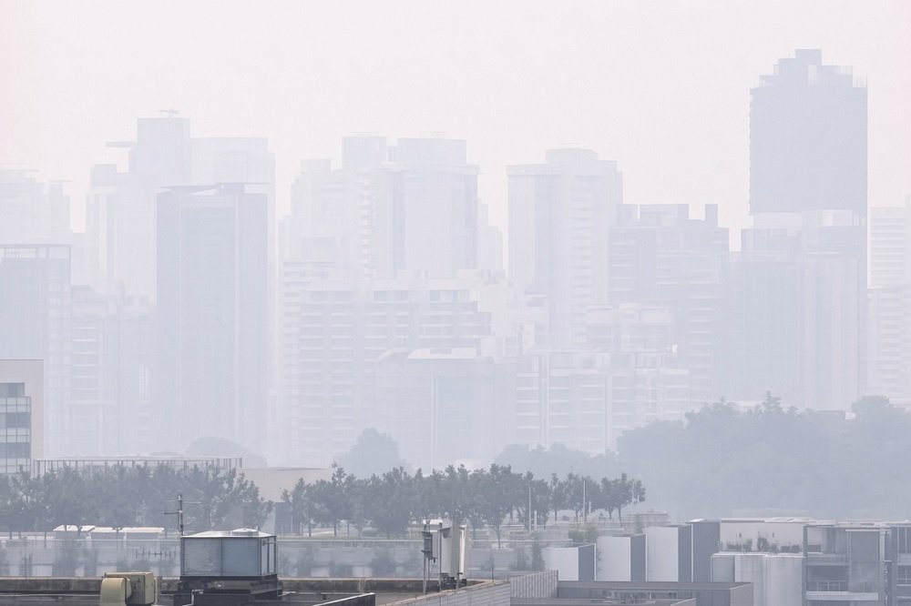 1219-Kabut asap di Singapura Singapura Resmi Tawarkan Bantuan Padamkan Karhutla Indonesia