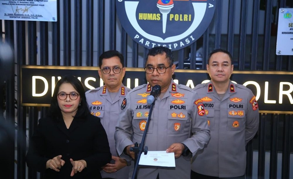 1220-Keterangan pers Kadiv Humas Polri Polri Mutasi 199 Personel, Lima Jabatan Strategis Berganti