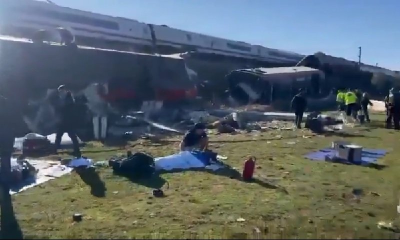 Tabrakan Maut Dua Kereta Cepat di Spanyol Tewaskan 68 Orang