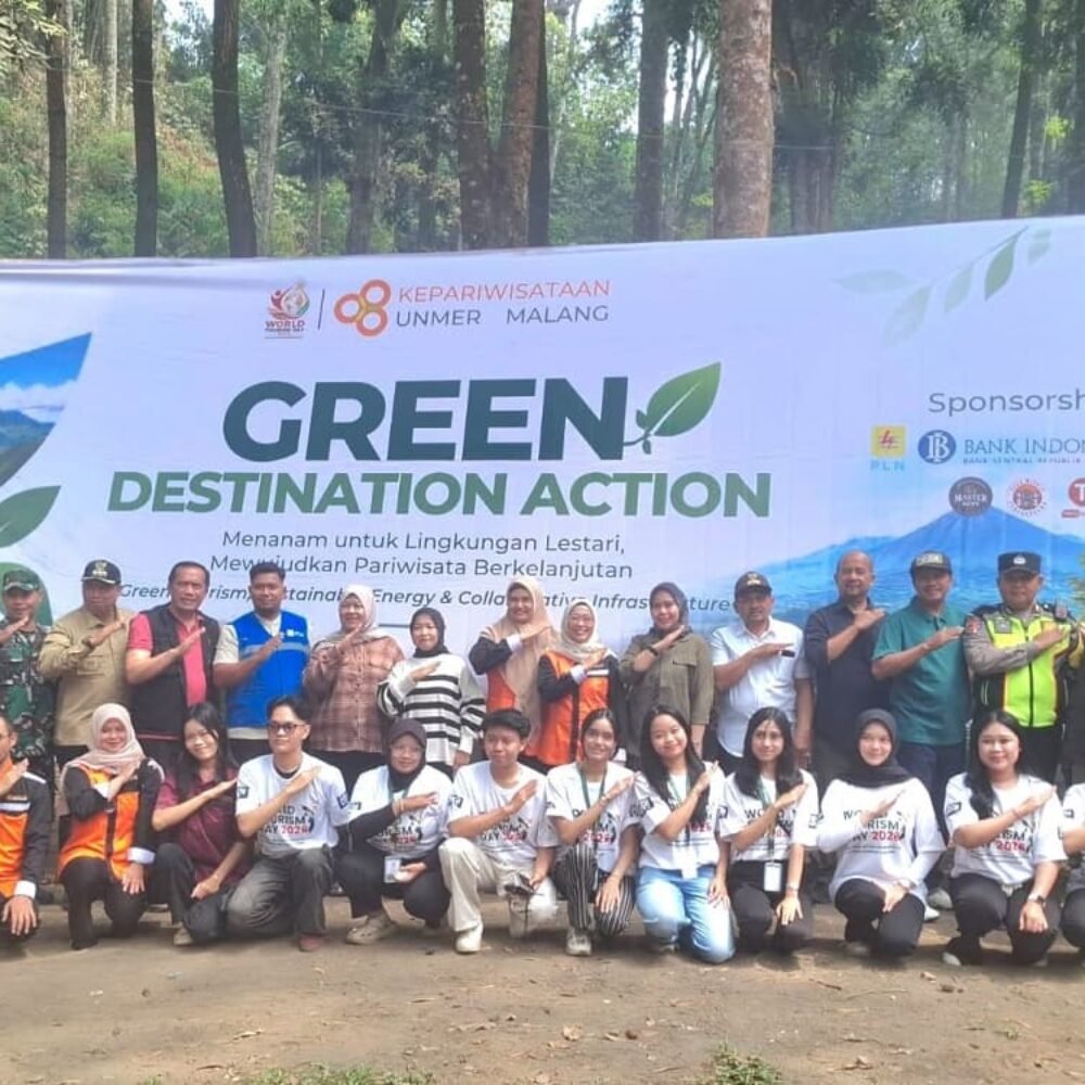 Green Destination Action Unmer Malang: Dari Penanaman Pohon hingga Pengelolaan Sampah Plastik