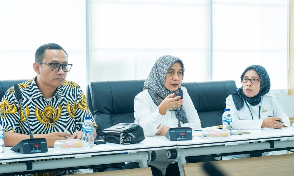 428-Kemenko Infrastruktur kunjungi TPS Kunjungi TPS, Kemenko Infrastruktur Tinjau Penguatan Konektivitas Maritim dan Multimoda di Pelabuhan Tanjung Perak