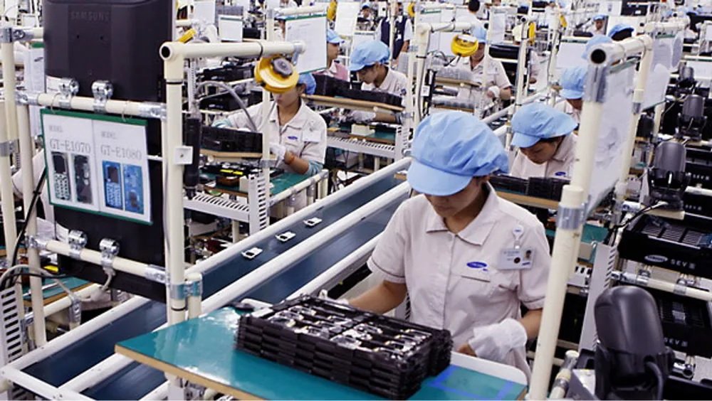 429-Sektor manufaktur elektronik di VIetnam Vietnam Targetkan Pertumbuhan GDP Dua Digit pada 2026 dan 2027